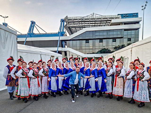 Promni na zakończeniu Igrzysk Europejskich z Agustinem Egurolą